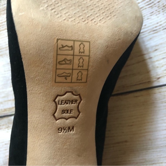 Tory Burch Black Delphine Jewel Embellished Pumps - Picture 5 of 9